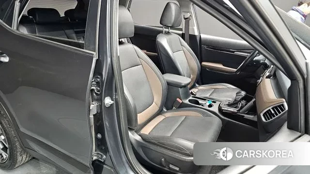 Kia Seltos 2022 Серый из Кореи, фото 3