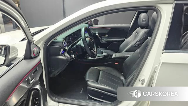 Mercedes-Benz A-Class W177 2020 Белый из Кореи, фото 3