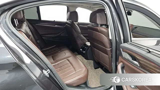 BMW 5 Series (G30) 2022 Серый из Кореи, фото 3