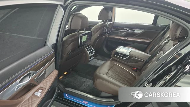 BMW 7 Series (G11) 2020 Черный из Кореи, фото 3