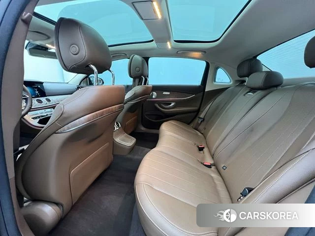 Mercedes-Benz E-class id 4236384 из Китая 3