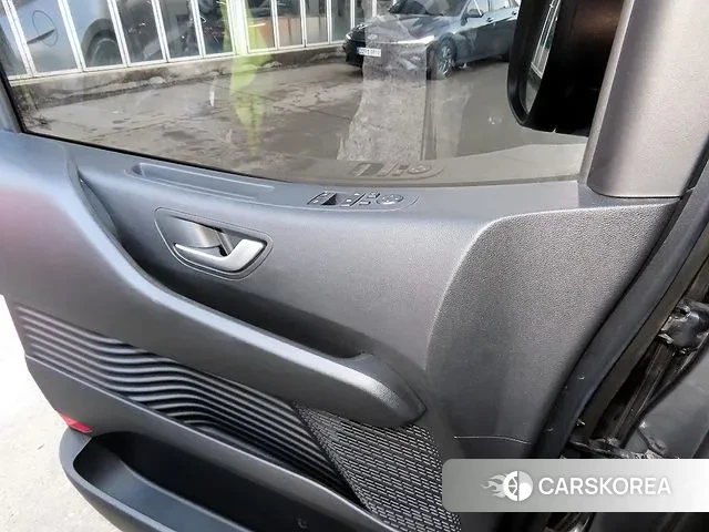 Hyundai Staria 2022 Синий из Кореи, фото 3