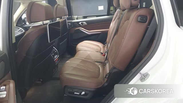 BMW X7 (G07) 2022 Белый из Кореи, фото 3