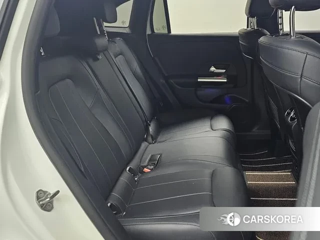 Mercedes-Benz GLA - Class H247 2021 Белый из Кореи, фото 3