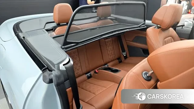 BMW 4 Series (G22) 2023 Светло-серебряный цвет из Кореи, фото 3