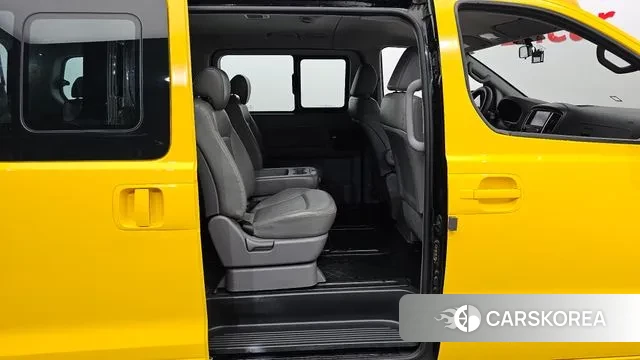 Hyundai The New Grand Starex 2018 Желтый из Кореи, фото 3