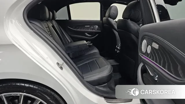 Mercedes-Benz E-Class W213 2020 Белый из Кореи, фото 3