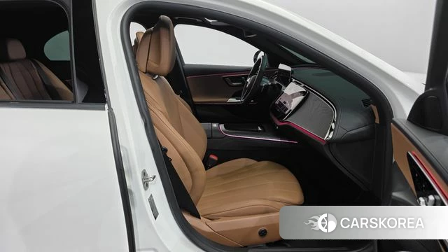 Mercedes-Benz E-Class W214 2025 Белый из Кореи, фото 3