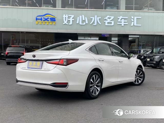 Lexus ES 2021 Белый из Китая, фото 3