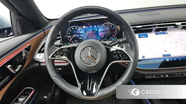 Mercedes-Benz E-Class W214 2025 Небесно-голубой из Кореи, фото 3