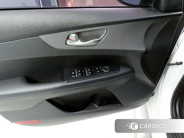 Kia Come New K3 2021 Белый из Кореи, фото 3