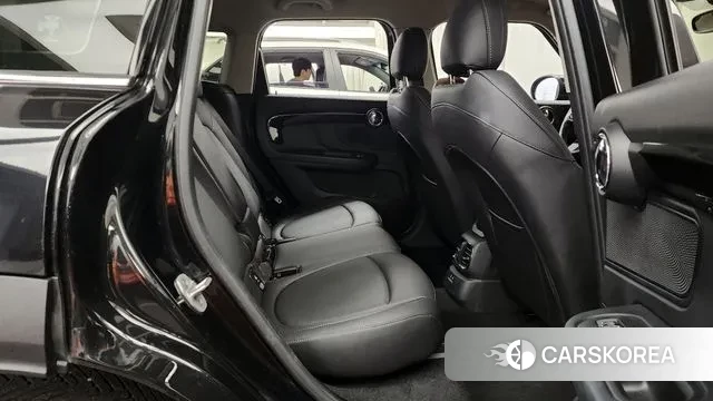 Mini Cooper Countryman 2023 Черный из Кореи, фото 3