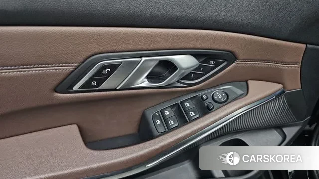 BMW 3 Series (G20) 2021 Черный из Кореи, фото 3