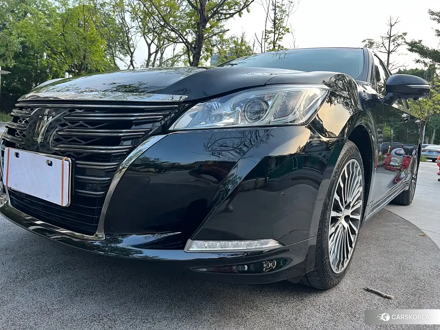 Toyota Crown 2018 Черный из Китая, фото 3