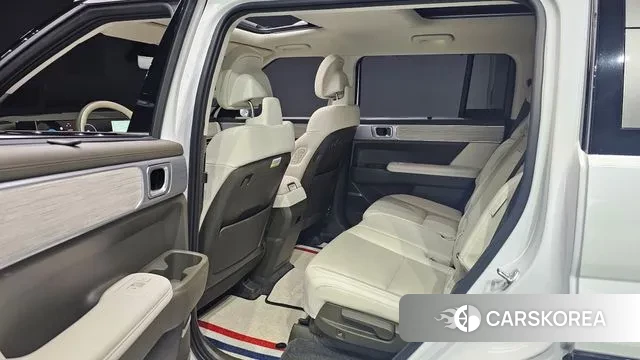 Hyundai Santa Fe (MX5) 2023 Белый из Кореи, фото 3