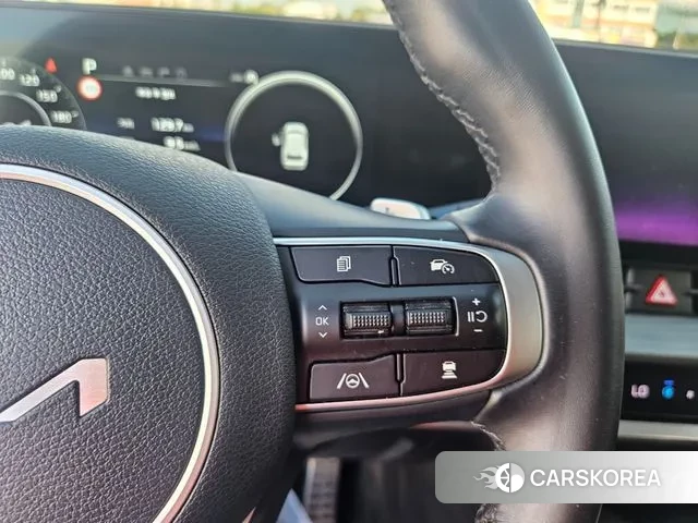 Kia Sportage 5th Generation 2023 Белый из Кореи, фото 3