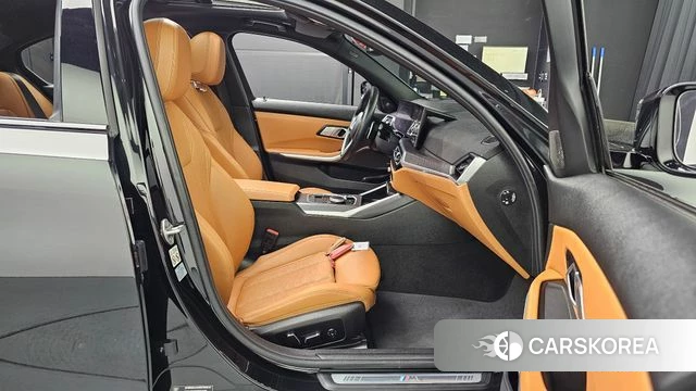 BMW 3 Series (G20) 2023 Черный из Кореи, фото 3