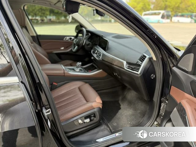 BMW X5 (imported) 2021 Черный из Китая, фото 3