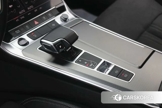 Audi A7L 2024 Черный из Китая, фото 3