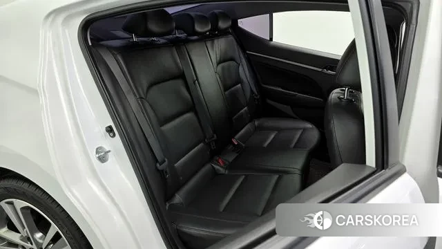 Hyundai Avante AD 2018 Белый из Кореи, фото 3