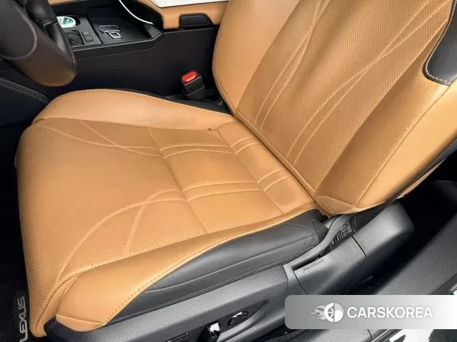 Lexus ES300h 7th generation 2022 Черный из Кореи, фото 3