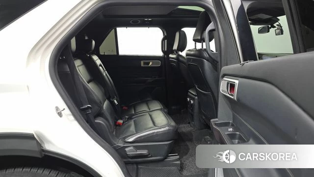 Ford Explorer 6th Generation 2019 Белый из Кореи, фото 3