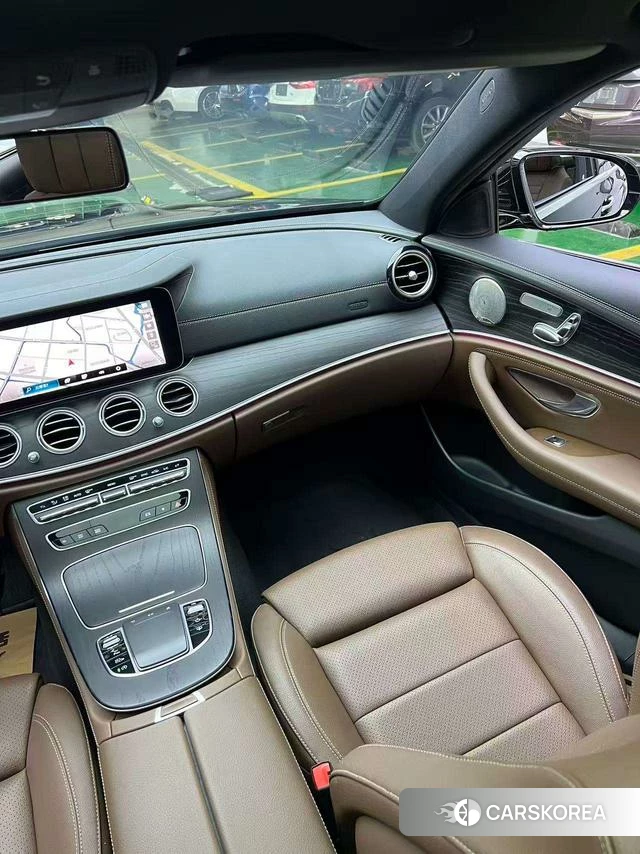 Mercedes-Benz E-class 2022 Черный из Китая, фото 3