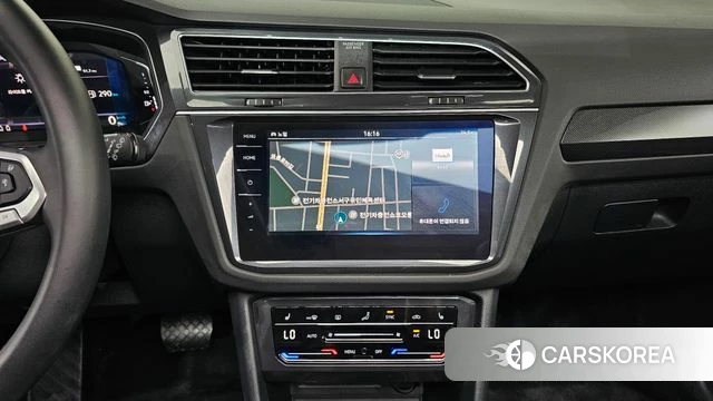 Volkswagen Tiguan second Generation 2023 Белый из Кореи, фото 3