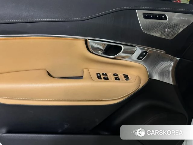Volvo XC90 second Generation 2021 Белый из Кореи, фото 3