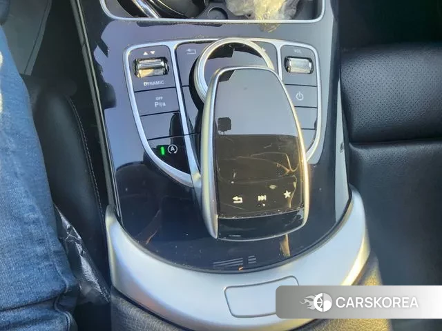 Mercedes-Benz C-Class W205 2018 Белый из Кореи, фото 3