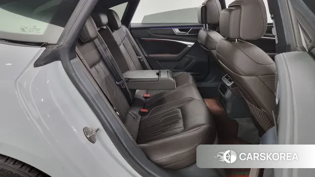 Audi A7 (4K) 2021 Белый из Кореи, фото 3