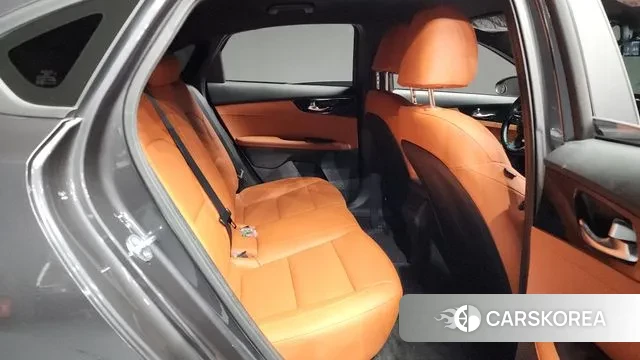 Kia The New K3 2nd generation 2023 Серый из Кореи, фото 3