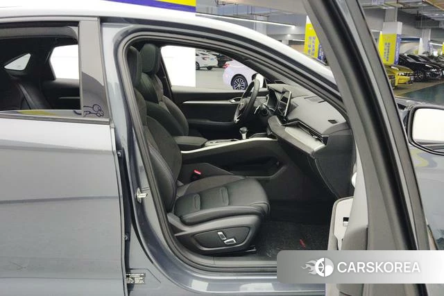 Geely Automobile Xingrui 2024 Темно-серый из Китая, фото 3