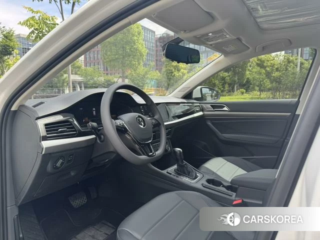 Volkswagen Lavida 2021 Белый из Китая, фото 3