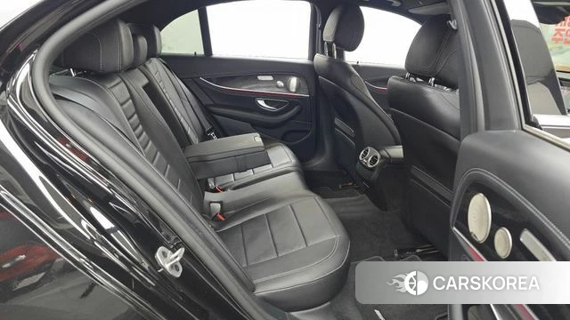 Mercedes-Benz E-Class W213 2022 Черный из Кореи, фото 3