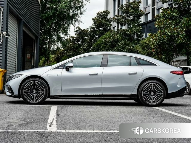 Mercedes-Benz EQS 2024 Серебристо-серый из Китая, фото 3