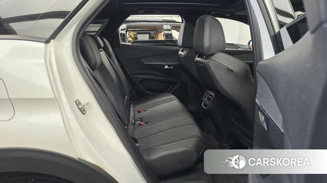 Peugeot 3008 second generation 2021 Белый из Кореи, фото 3