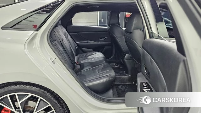 Hyundai Avante (CN7) 2021 Серебристо-серый из Кореи, фото 3