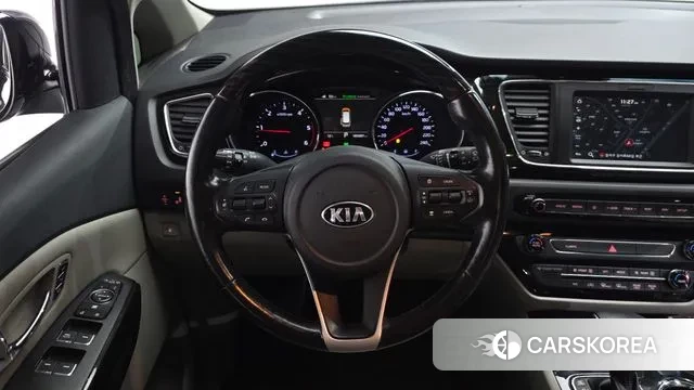 Kia The New Carnival 2018 Серый из Кореи, фото 3