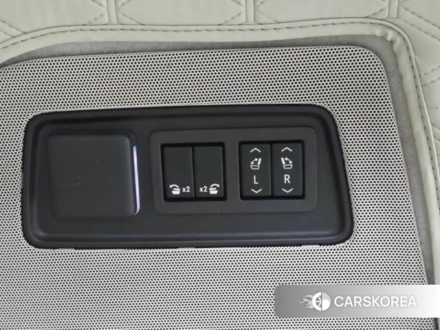 Cadillac Escalade 5th Generation 2023 Черный из Кореи, фото 3