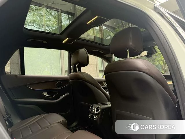 Mercedes-Benz GLC 2022 Белый из Китая, фото 3