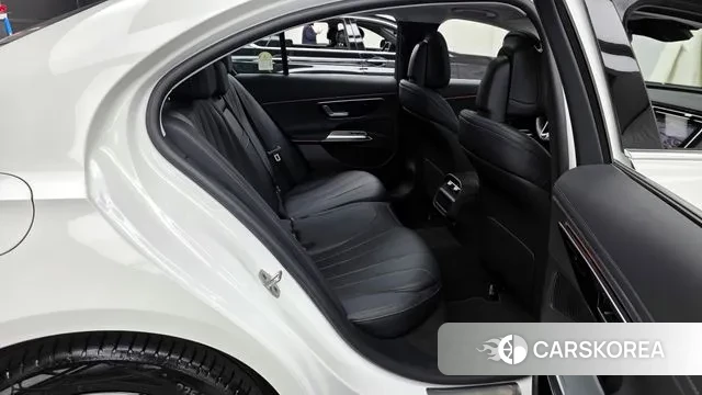 Mercedes-Benz E-Class W214 2025 Белый из Кореи, фото 3