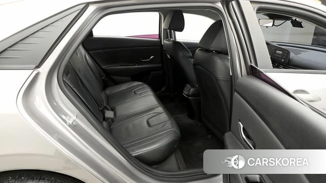 Hyundai Avante (CN7) 2020 Серебристо-серый из Кореи, фото 3