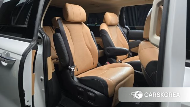 Kia Carnival 4th generation 2023 Белый из Кореи, фото 3