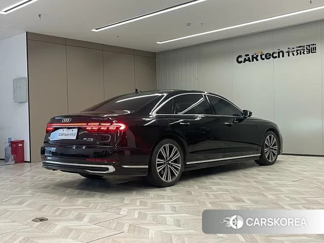 Audi A8 2023 Черный из Китая, фото 3