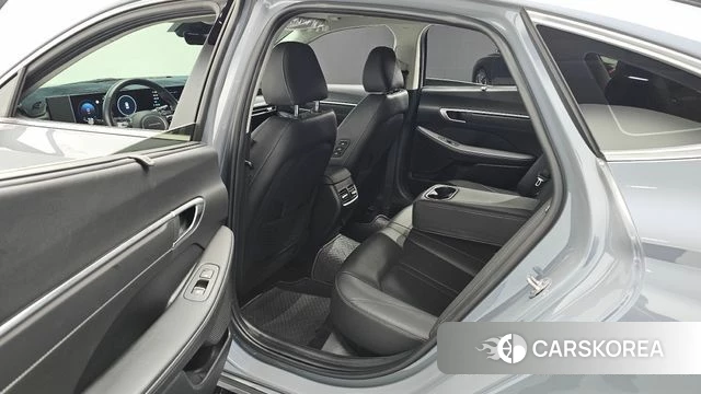 Hyundai Sonata D Edge (DN8) 2023 Серебристо-серый из Кореи, фото 3