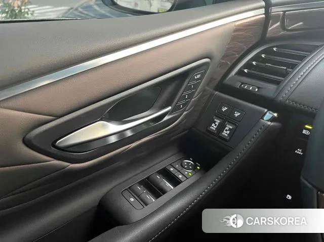 Toyota Alphard 4th Generation 2025 Черный из Кореи, фото 3