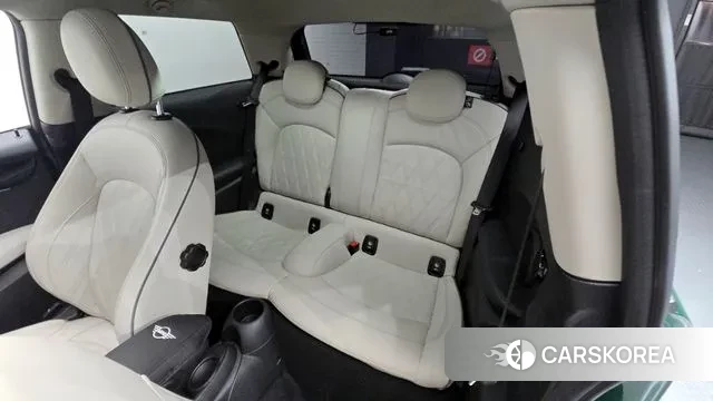 Mini Cooper S 2023 Зеленый из Кореи, фото 3