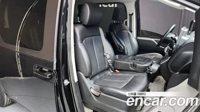 Hyundai Staria 2022 Черный из Кореи, фото 3