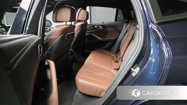 BMW X6 (G06) 2024 Черный из Кореи, фото 3